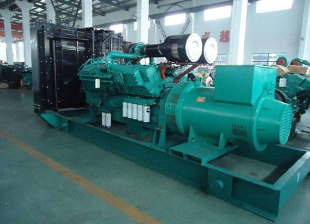 和静800kw康明斯柴油发电机组图片 和静800kw康明斯柴油发电机组图片