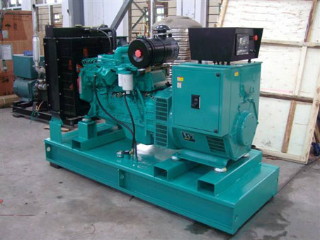 和静200kw康明斯柴油发电机组图片 和静200kw康明斯柴油发电机组图片